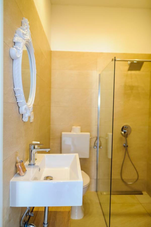 Apartments Lux Pag Pag Town Kültér fotó