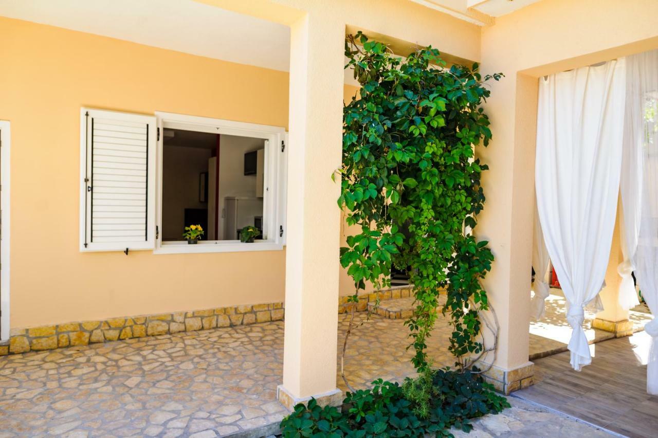 Apartments Lux Pag Pag Town Kültér fotó